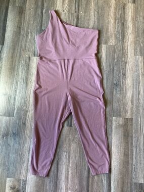 Old Navy Active One-Shoulder Powerchill Go-Dry Bodysuit